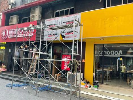 安溪制作广告招牌如何避免它发黄？